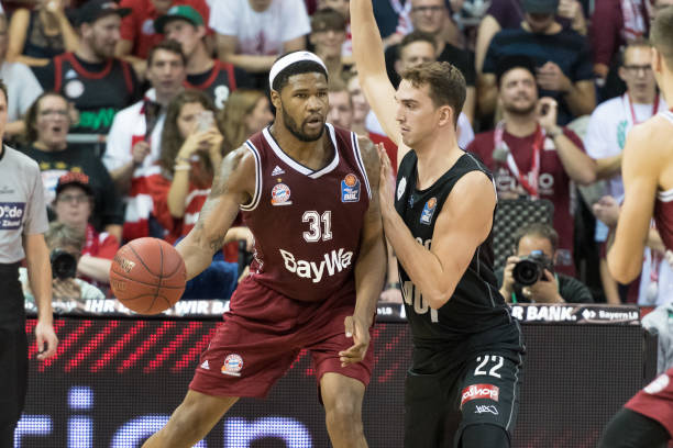 如牛的后卫 如牛的后卫